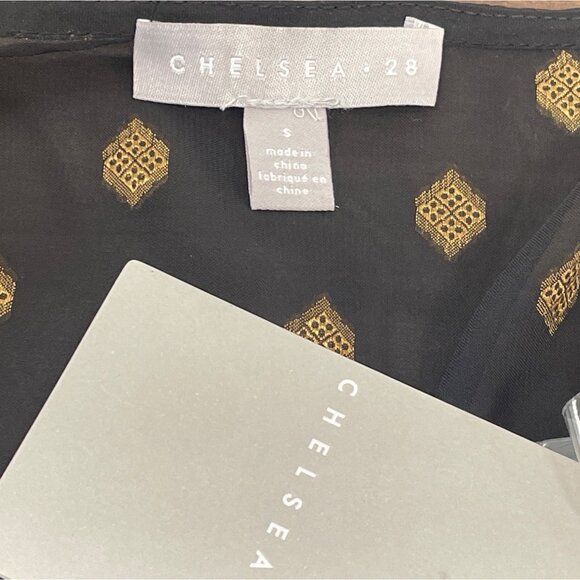 Chelsea- 28 Women Black & Gold Wrap Blouse With Geometric Print Button Sz S- New - Picture 6 of 9